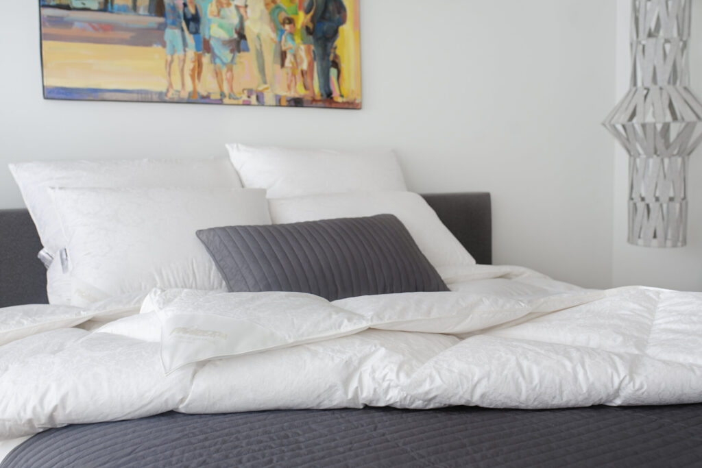 Piórex White Flower kołdry i poduszki